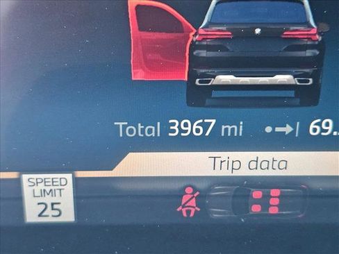 Used 2026 BMW X5 sDrive40i image 11