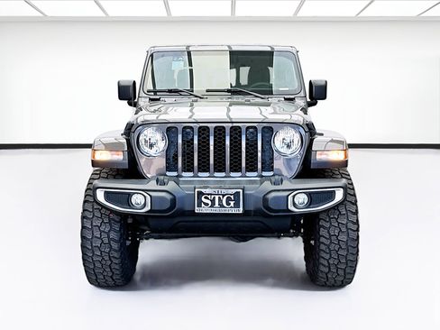 Used 2023 Jeep Gladiator Sport AWD/4WD image 2