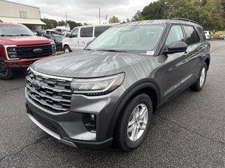 New 2026 Ford Explorer Active w/ Active Comfort Package video 3