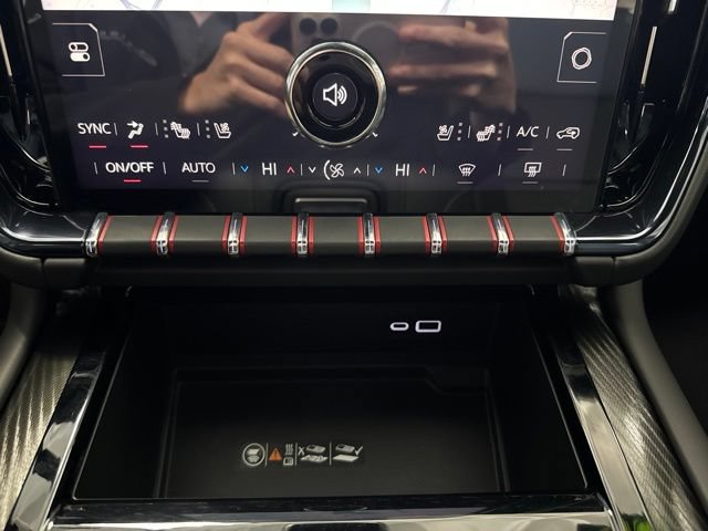 Used 2025 GMC Yukon AT4 w/ Premium Trailering Package AWD/4WD image 47