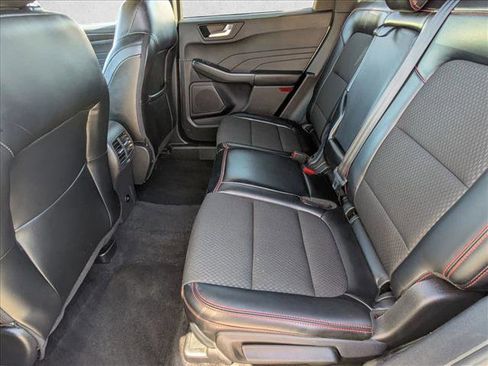 Used 2024 Ford Escape ST-Line image 18