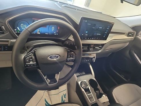 Used 2023 Ford Escape Active w/ Tech Pack #2 image 8