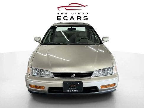 Used 1995 Honda Accord EX image 2