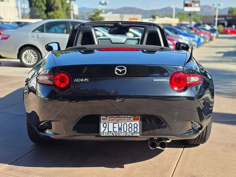 Used 2022 MAZDA MX-5 Miata Sport image 12