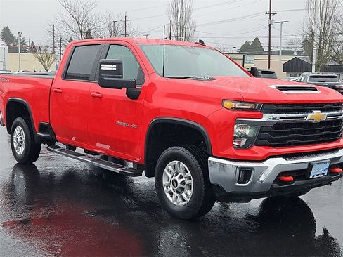 Used 2024 Chevrolet Silverado 2500 LT w/ All Star Edition image 8