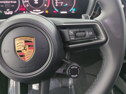 Used 2026 Porsche Cayenne AWD/4WD image 20