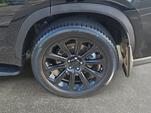 Used 2021 Toyota Highlander XLE AWD/4WD image 34