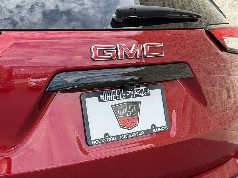 Used 2023 GMC Terrain SLE w/ Driver Convenience Package FWD image 33