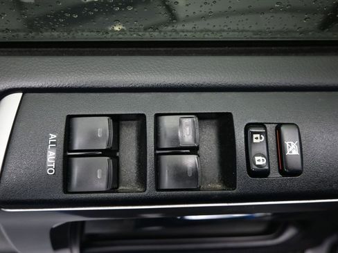 Used 2020 Toyota 4Runner SR5 Premium AWD/4WD image 11