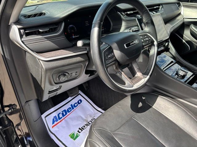 Certified 2022 Jeep Grand Cherokee L Limited w/ Black Appearance Package AWD/4WD image 15