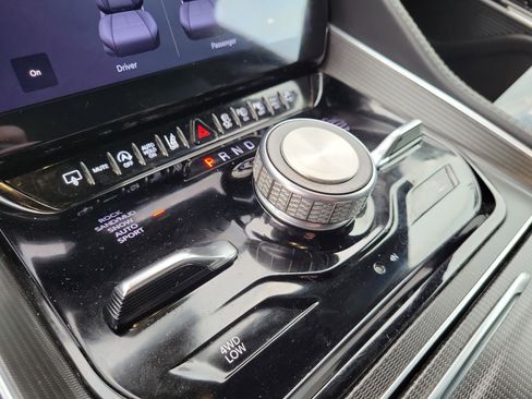 Used 2024 Jeep Grand Wagoneer L Series II w/ Quick Order Packagew 28T image 17