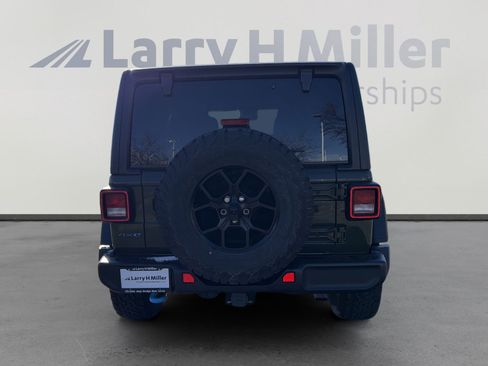 Used 2024 Jeep Wrangler Willys image 7