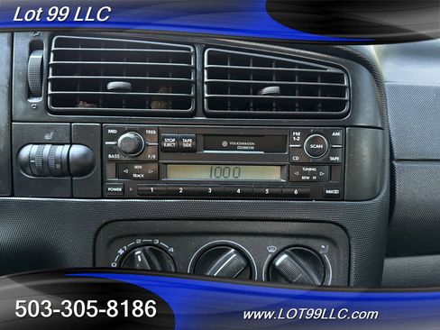 Used 2001 Volkswagen Cabrio GLX image 12