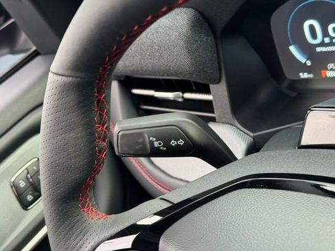 New 2026 Ford Explorer ST-Line w/ ST-Line Street Pack image 27