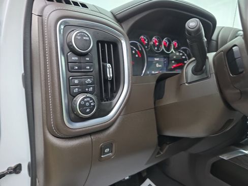 Used 2022 Chevrolet Silverado 3500 LTZ w/ Z71 Chrome Sport Edition AWD/4WD image 14