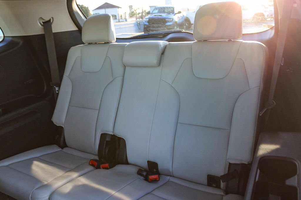 Used 2025 Kia Telluride S FWD image 20