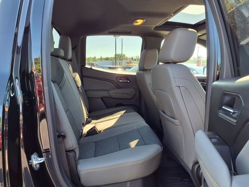 Used 2024 Chevrolet Colorado ZR2 w/ Technology Package AWD/4WD image 29