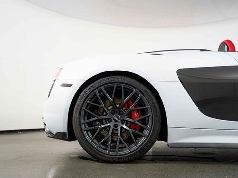 Used 2018 Audi R8 V10 image 10