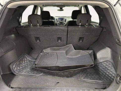 Used 2020 Chevrolet Equinox LS FWD image 6