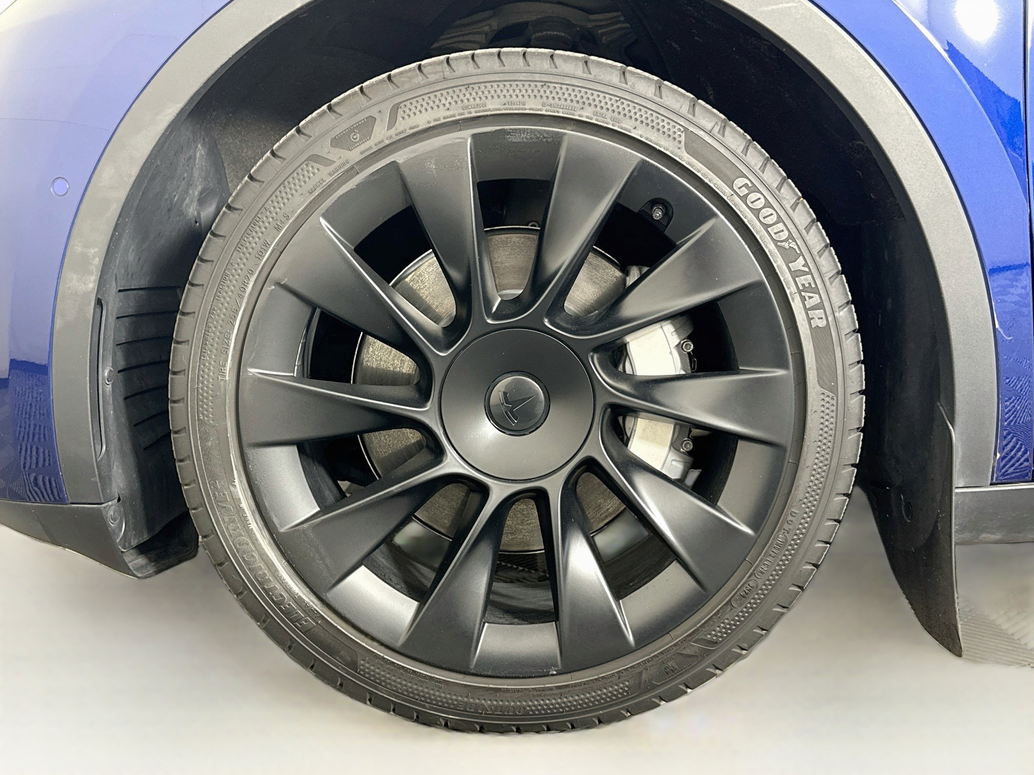 Used 2022 Tesla Model Y Long Range AWD/4WD image 11