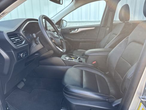 Used 2024 Ford Escape Platinum image 35