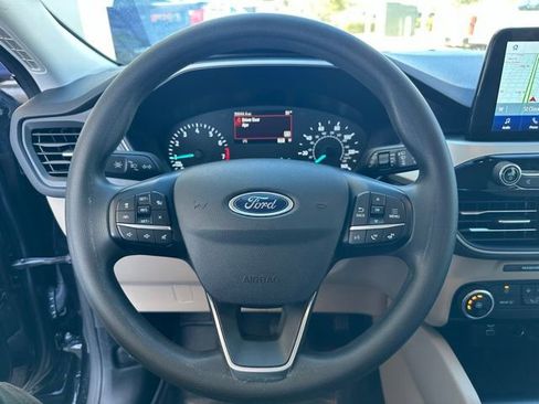 Certified 2022 Ford Escape SE w/ SE Sport Appearance Package image 20