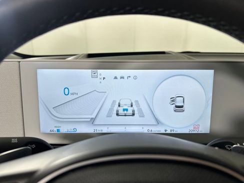 Used 2023 Hyundai Ioniq 5 Limited image 17