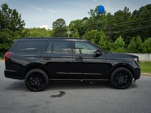 New 2026 Ford Expedition Platinum w/ Stealth Performance Package AWD/4WD image 19