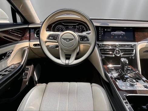 Used 2021 Bentley Flying Spur V8 AWD/4WD image 8