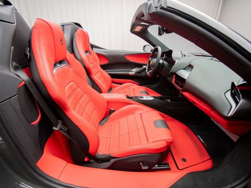 Used 2024 Ferrari SF90 Spider AWD/4WD image 20