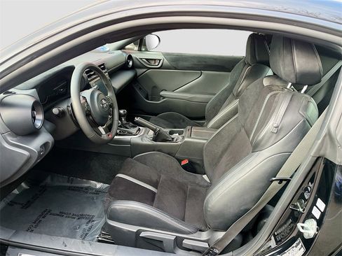 Used 2025 Toyota GR86 Premium image 20