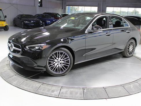 Used 2024 Mercedes-Benz C 300 Sedan image 4