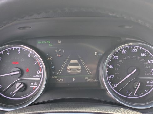 Used 2018 Toyota Camry XSE image 19