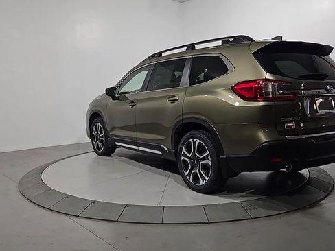 New 2026 Subaru Ascent Limited image 3