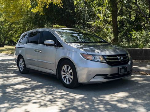 Used 2016 Honda Odyssey EX-L image 2