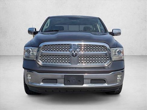 Used 2014 RAM 1500 Laramie w/ Convenience Group AWD/4WD image 2