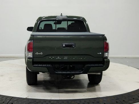 Used 2021 Toyota Tacoma Limited AWD/4WD image 7