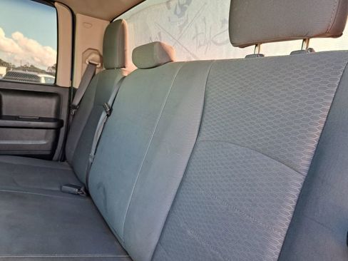 Used 2018 RAM 1500 Express w/ Express Value Package image 24