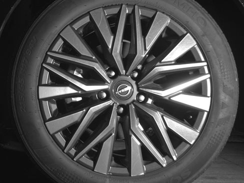 Used 2025 Nissan Altima 2.5 SV image 12