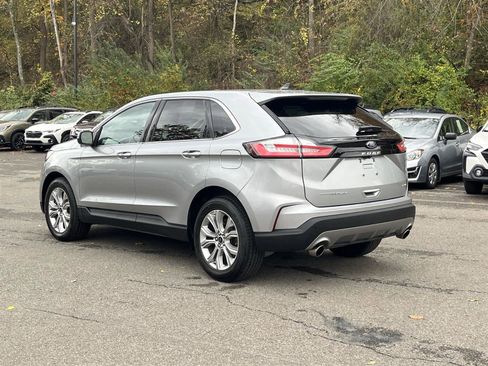Used 2024 Ford Edge Titanium image 3