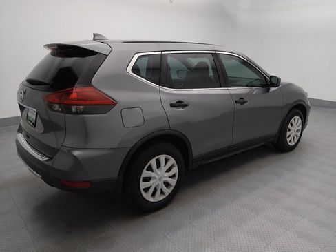 Used 2018 Nissan Rogue S FWD image 10