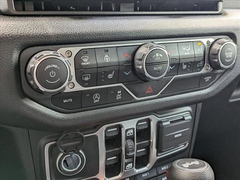 Used 2025 Jeep Wrangler Unlimited Sport AWD/4WD image 11