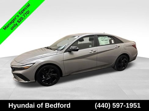 Used 2026 Hyundai Elantra Sport FWD image 8