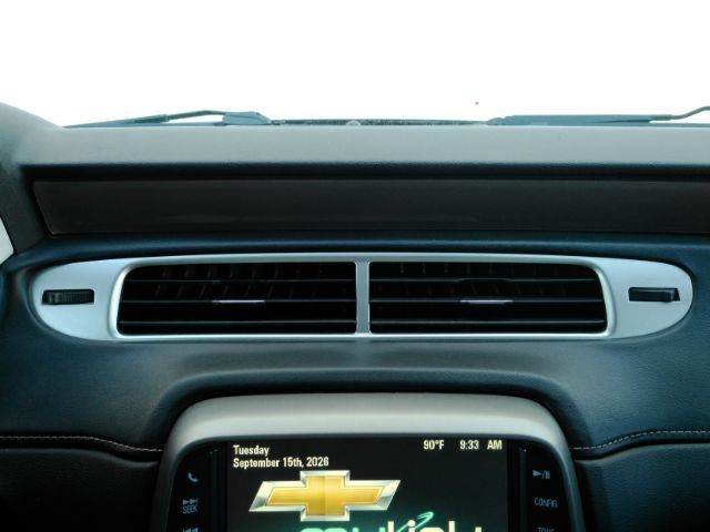 Used 2015 Chevrolet Camaro LT RWD image 32