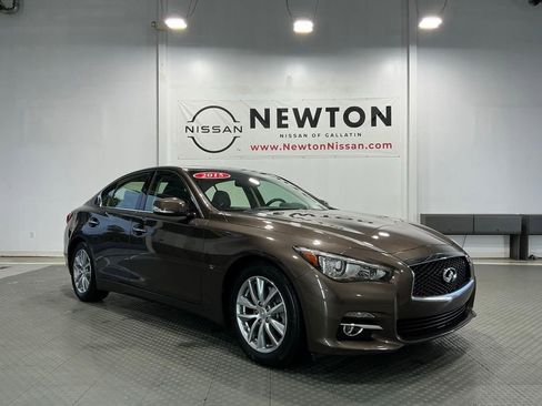 Used 2015 INFINITI Q50 Premium w/ All Weather Package RWD image 23