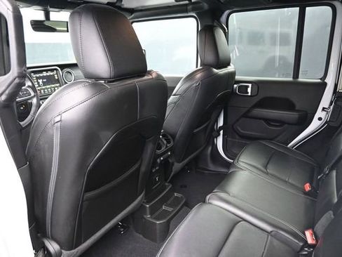 Used 2021 Jeep Wrangler Unlimited Sahara w/ Uconnect 4C Nav & Sound Group AWD/4WD image 39