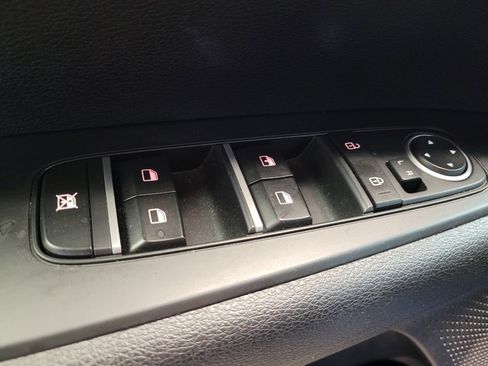 Used 2024 Kia Forte LXS w/ LXS Technology Package FWD image 27
