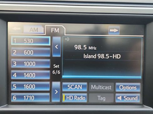 Used 2013 Toyota Camry XLE image 17