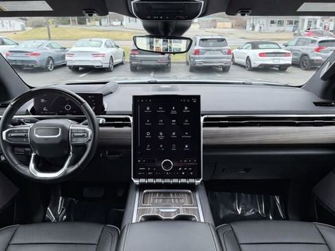 Used 2024 GMC Sierra EV Denali image 23