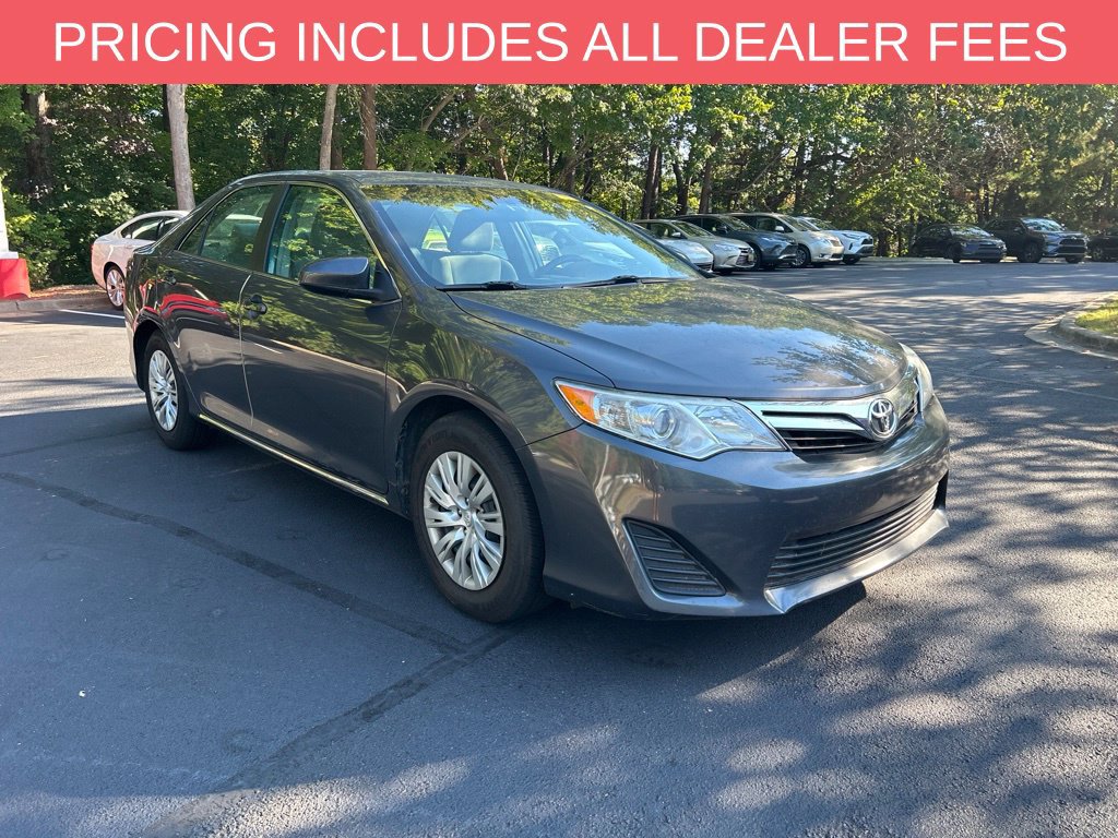 Used 2012 Toyota Camry LE FWD image 1